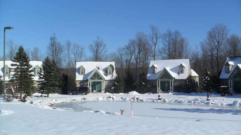Spruce Hill Inn & Cottages Mansfield Exterior foto