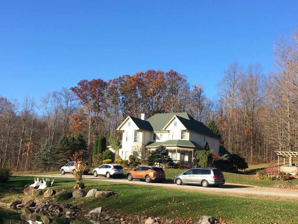 Spruce Hill Inn & Cottages Mansfield Exterior foto